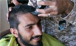 سرم را سر سری متراش ای استاد سلمانی+عکس سرم را سر سری متراش ای استاد سلمانی+عکس