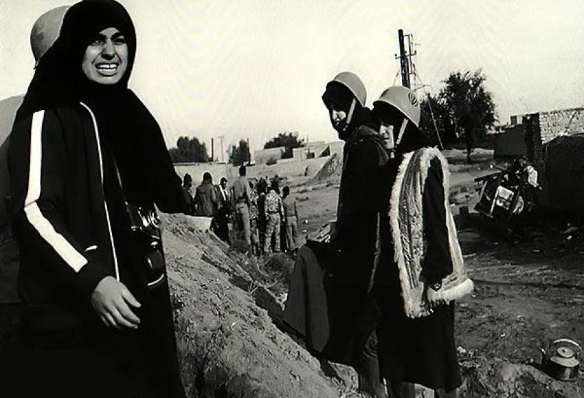 نقش زنان در حماسه خونين شهر نقش زنان در حماسه خونين شهر