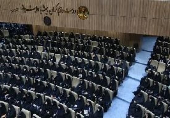 زنان 