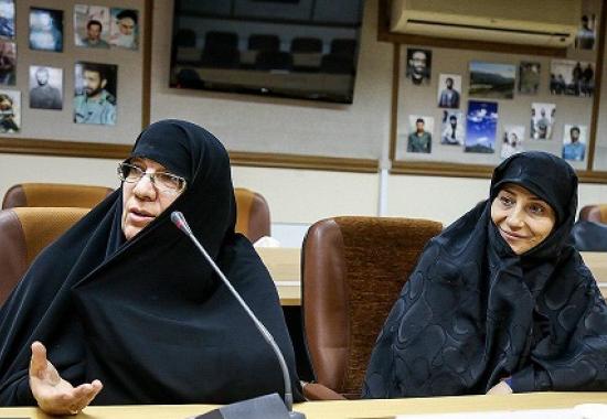 فضای مجازی جوانان را وارد یک بحران تبلیغاتی کرده است/ بازآرایی کاروان حضرت زینب (س) برای دیدار با خانواده شهدا