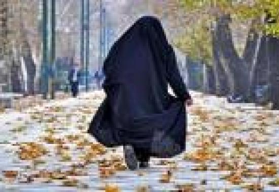تاکید بر حفظ حجاب در 80 درصد از وصیت نامه شهدا/ زن در الگوی سوم عفیف و با حجاب است